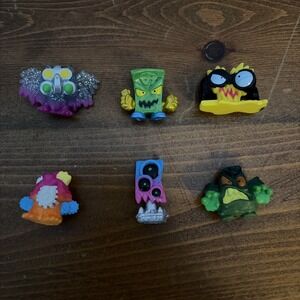 6 Mr. Beast Lab Swarms Figurines